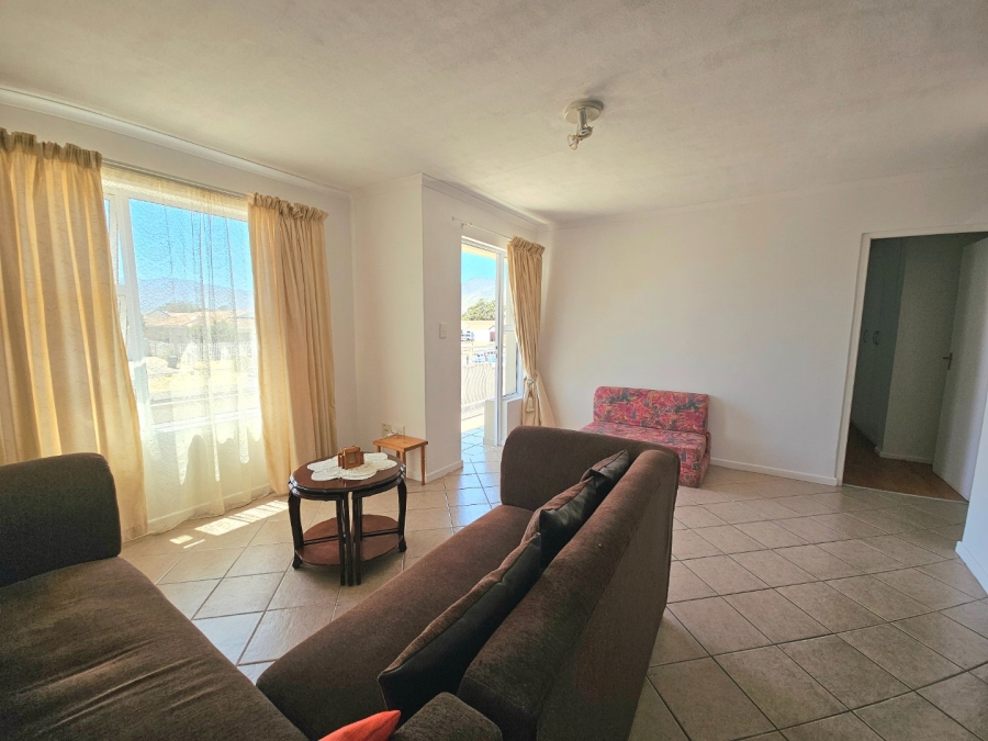 2 Bedroom Property for Sale in Whispering Pines Western Cape